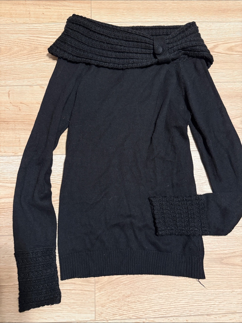 Daytrip Black Off-The-Shoulder Ribbed Collar Sweater